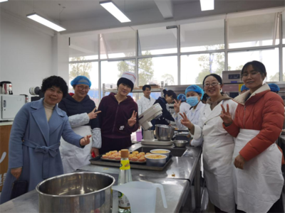 毕节职业技术学院举办庆祝“三八”节烘焙培训活动，赋能职业技能新提升